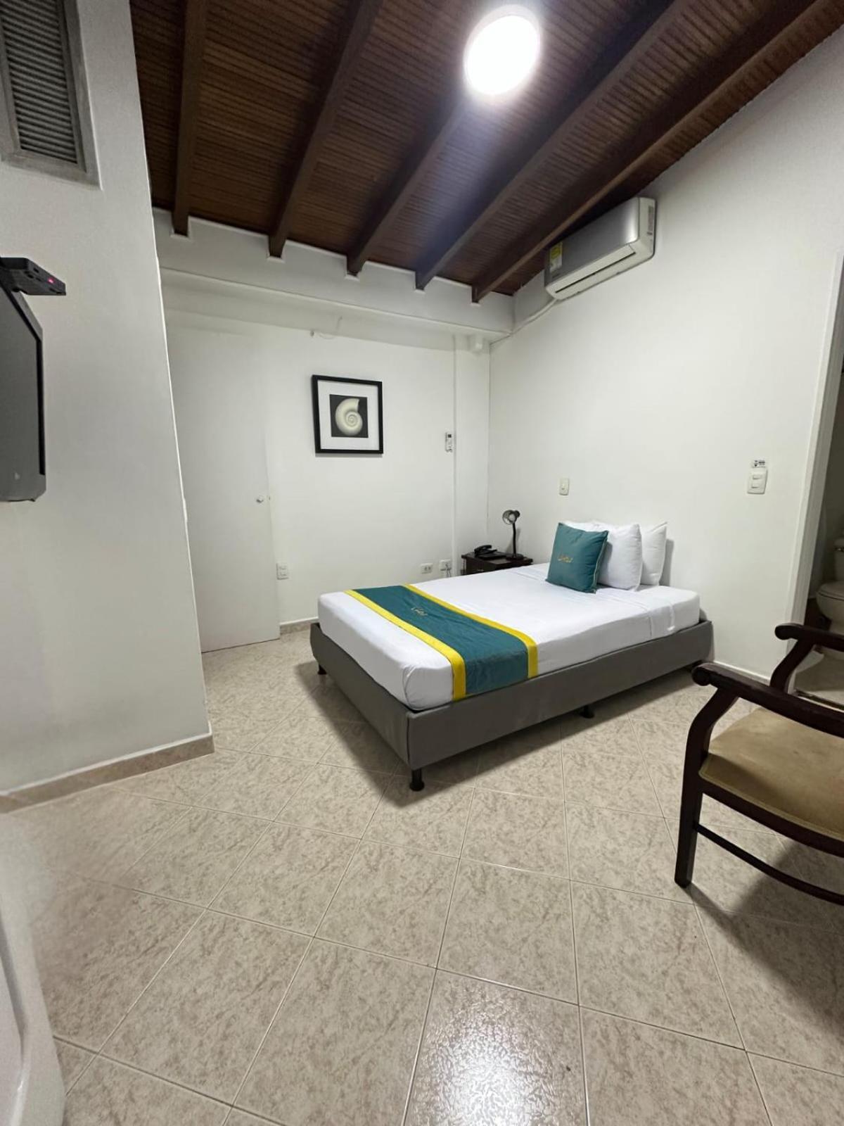 Superior Single Room,1698929386:JPEG